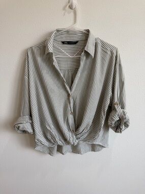 Zara Olive Green & White Striped Button-Front Tie-Hem Shirt US - XS